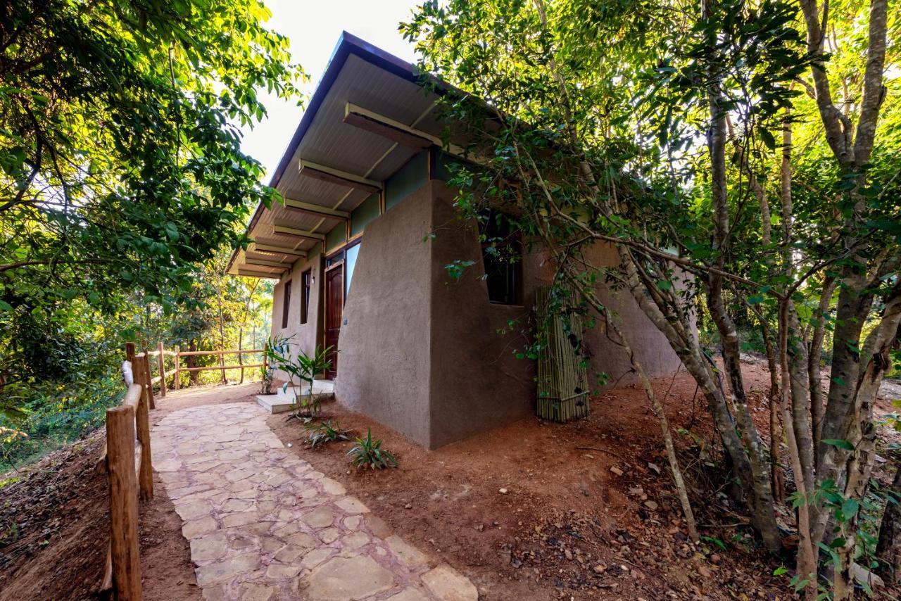 Kanha Jungle Camp Esterno foto